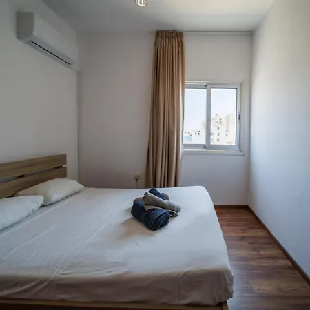 Sea View Centre 3bed Apartment Larnaca