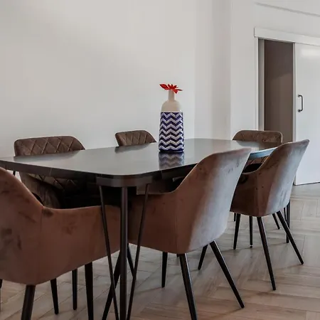 Sea View Centre 3bed Appartamento Larnaca